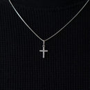 Pingente de Prata Crucifixo Cravejado Pequeno